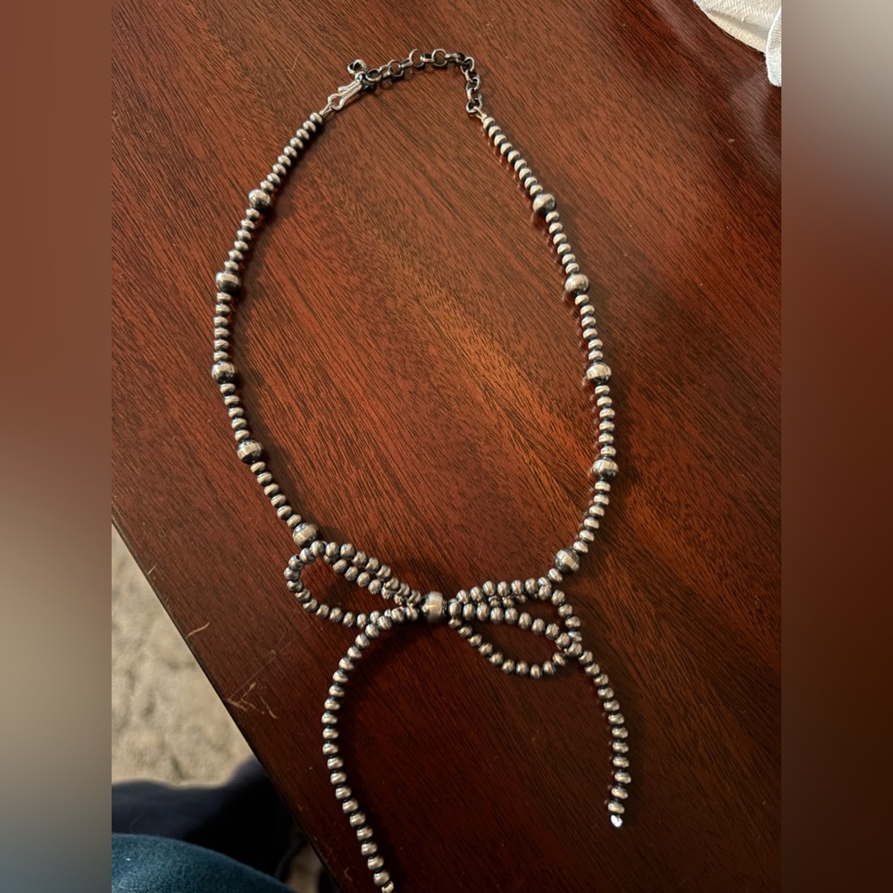 Navajo Pearl Bow Necklace